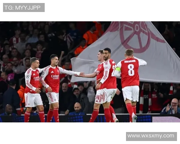 友谊赛精彩对决里昂逆转阿森纳补时进球引发争议与狂欢