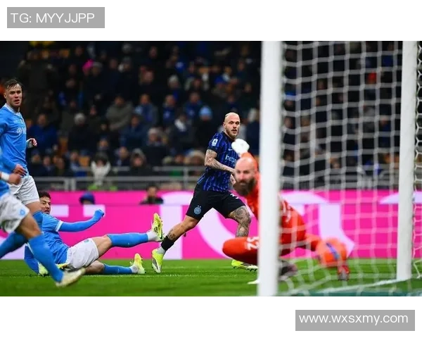 中超激战那不勒斯大胜里昂四球狂潮引发全场热烈反响