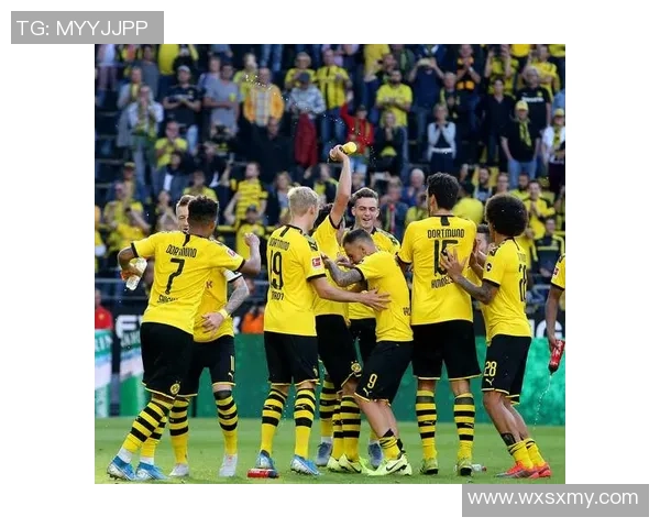 德甲激战：巴黎圣日耳曼6比2狂胜巴萨战术解析引发全场热议