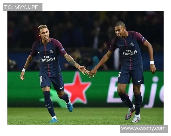 西甲激战巴黎圣日耳曼与本菲卡平局争议判罚引发全场热议